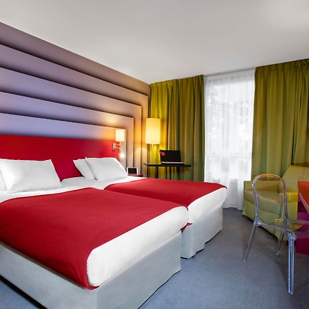 Hotel Ibis Styles Avignon Sud Esterno foto