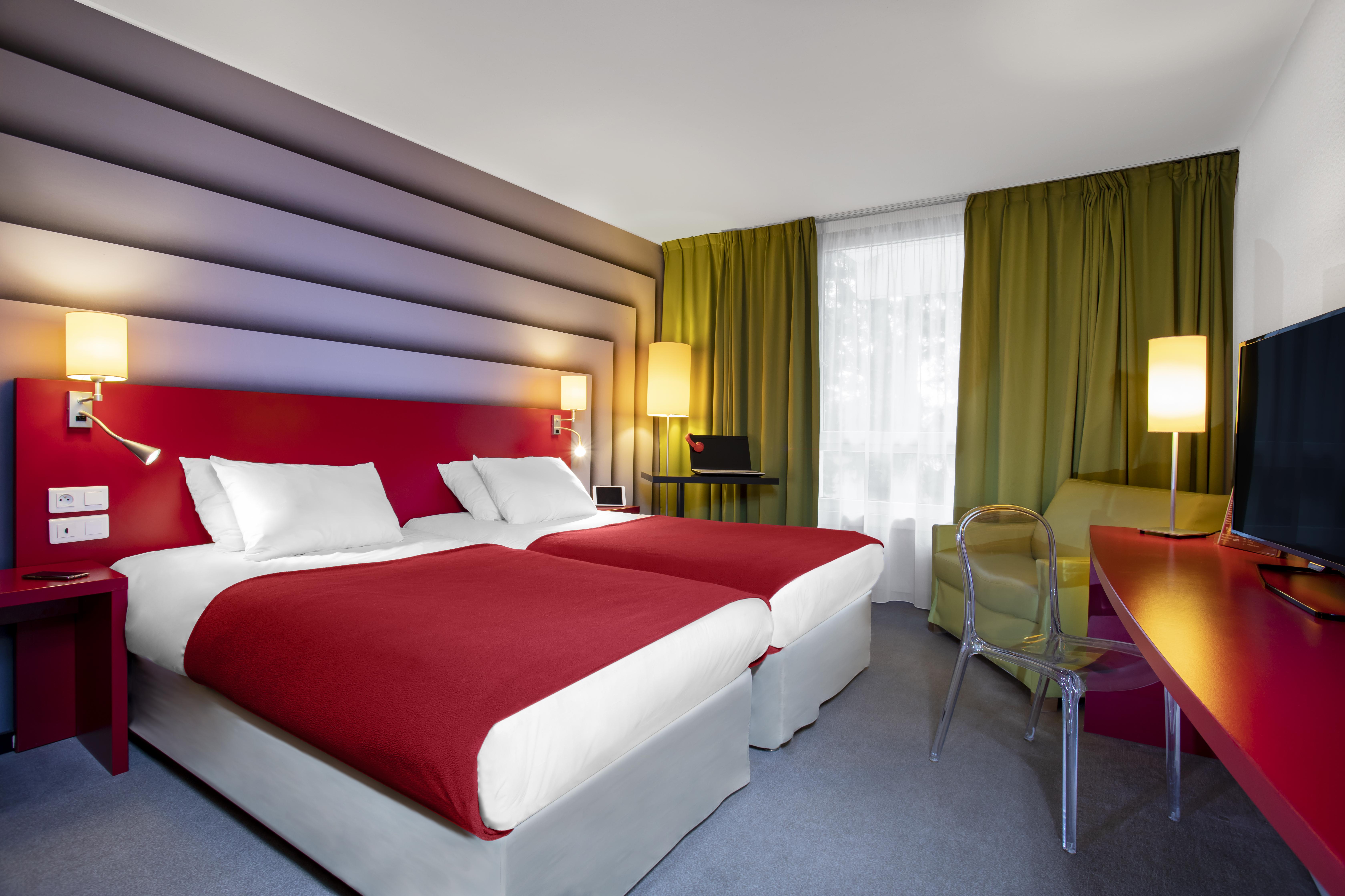 Hotel Ibis Styles Avignon Sud Esterno foto