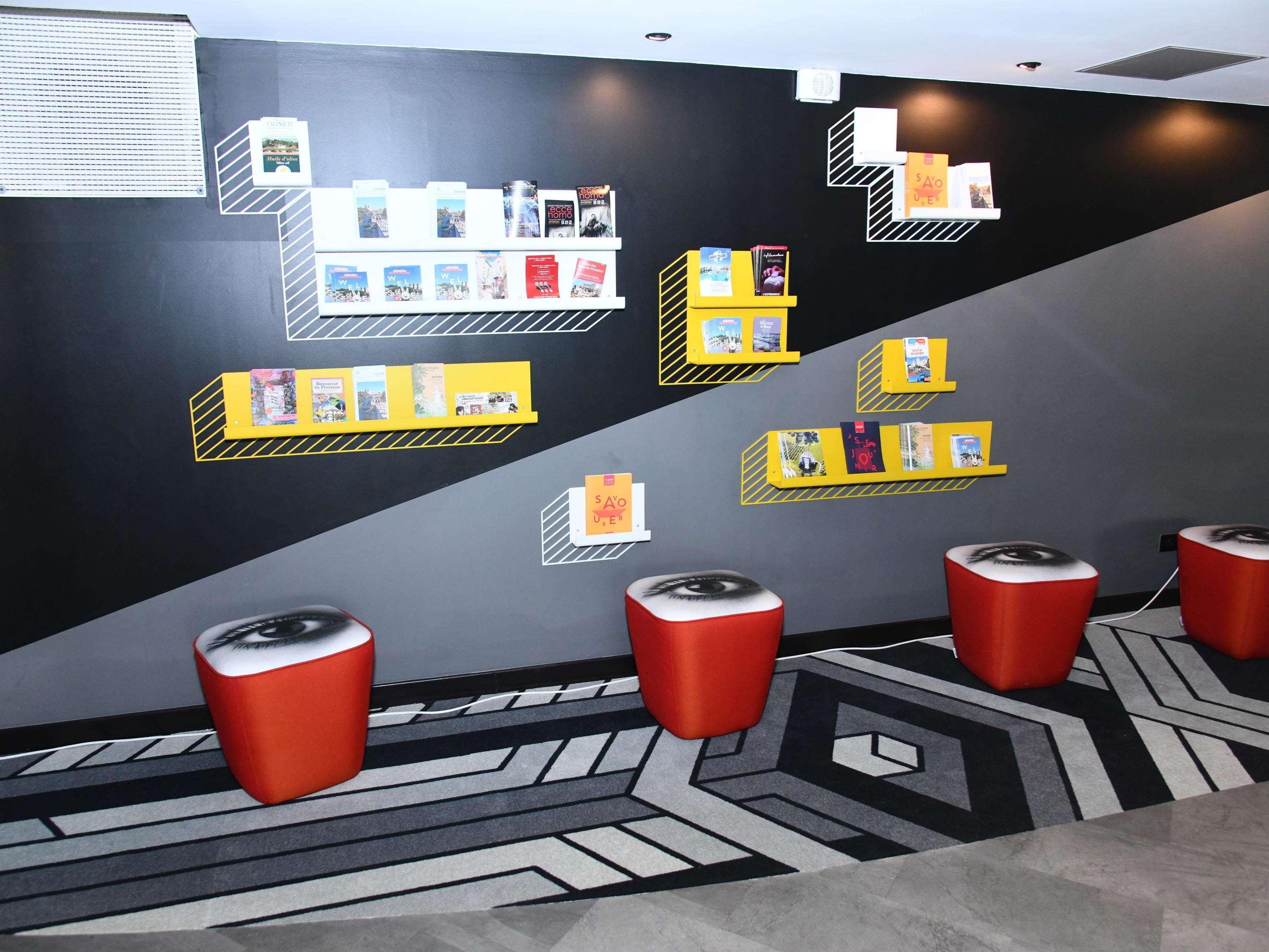 Hotel Ibis Styles Avignon Sud Esterno foto