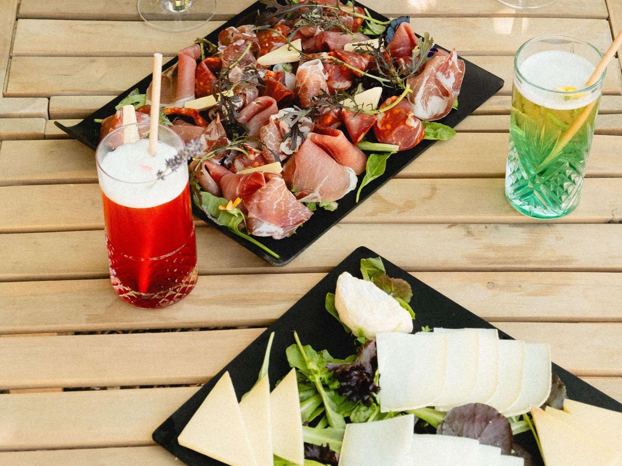 Hotel Ibis Styles Avignon Sud Esterno foto